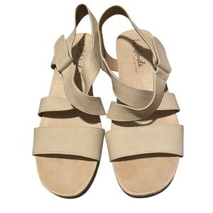 Lifestride Velocity 2.0 Women's Cream Wedge Sandals